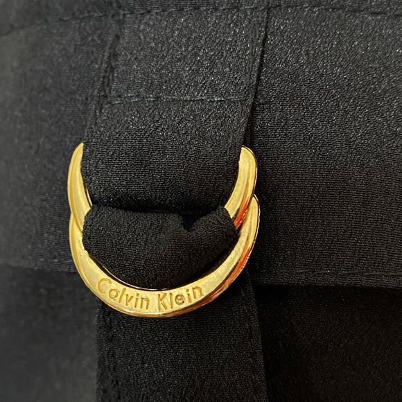 NWOT Calvin Klein || Woman’s blacksleeveless button down Top size Large - Picture 5 of 10